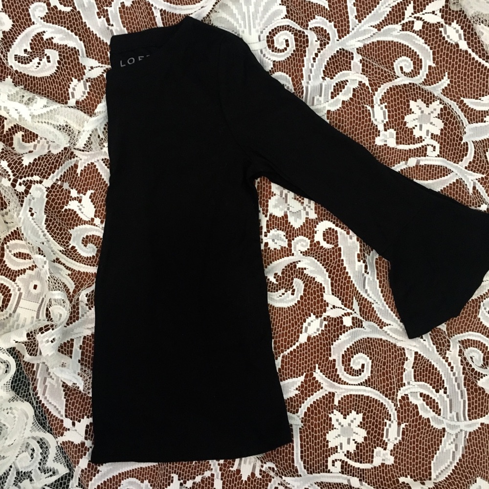 •LOFT• long sleeve, flare cuff top